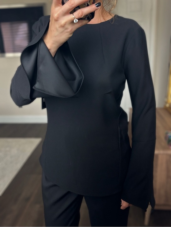 Dkny Tops - DKNY Black Crew Neck Shift Blouse size XS
